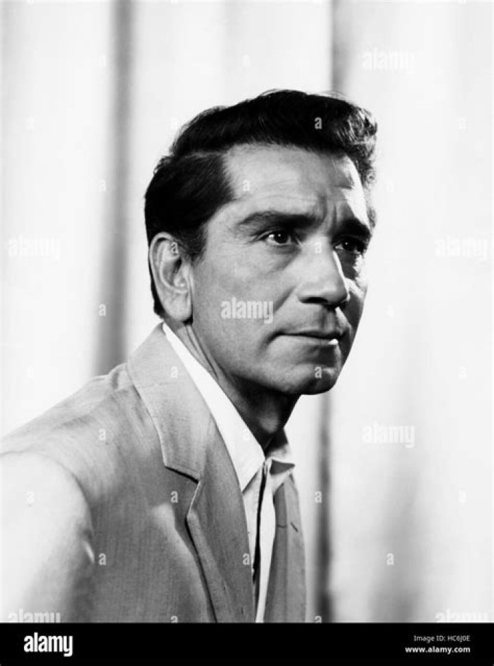 Richard Conte (Movie Actor) - Age, Birthday, Bio, Facts, Family, Net Worth, Height & More