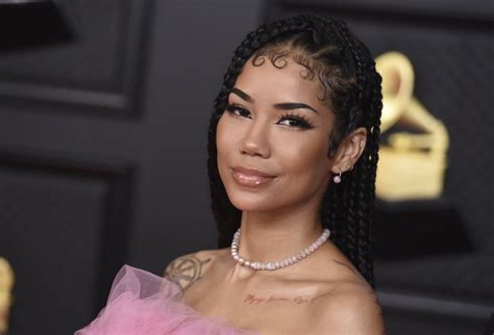 She Reveals How To Say Pilar Jhena Hollywood Life