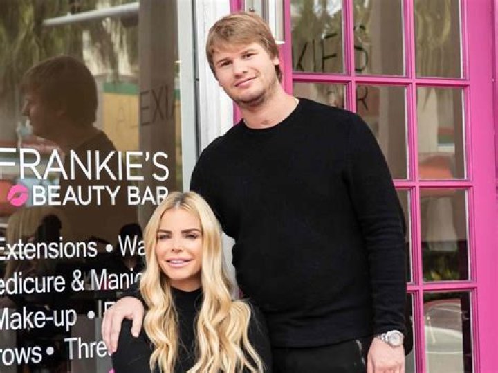 What Happened to Alexia's Son Frankie?